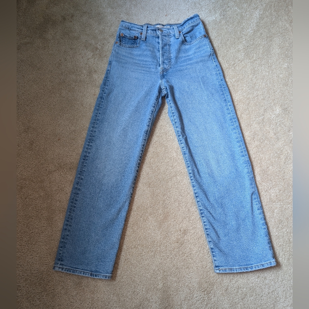 Levi's ribcage straight ankle jeans 25W x 27L
